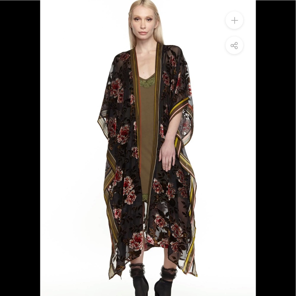 Aratta Kimono